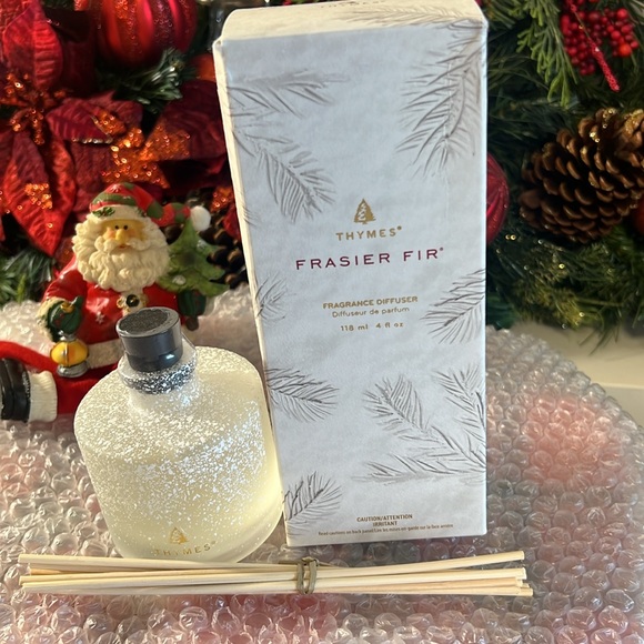 🔥Thymes Frasier Fir Flocked Petite Reed Diffuser – Home Fragrance Diffuser - Picture 5 of 8